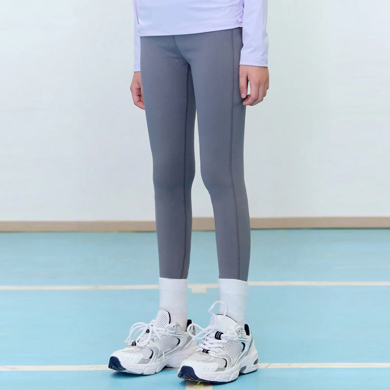 Wholesale girls' basic black leggings – versatile, durable, and perfect for retailers seeking high-quality, affordable fashion essentials for their customers.