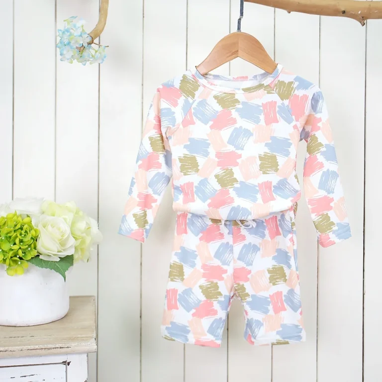 China Elite Garment Suppliers Wholesale Technical Youth Activewear Small Batch Production