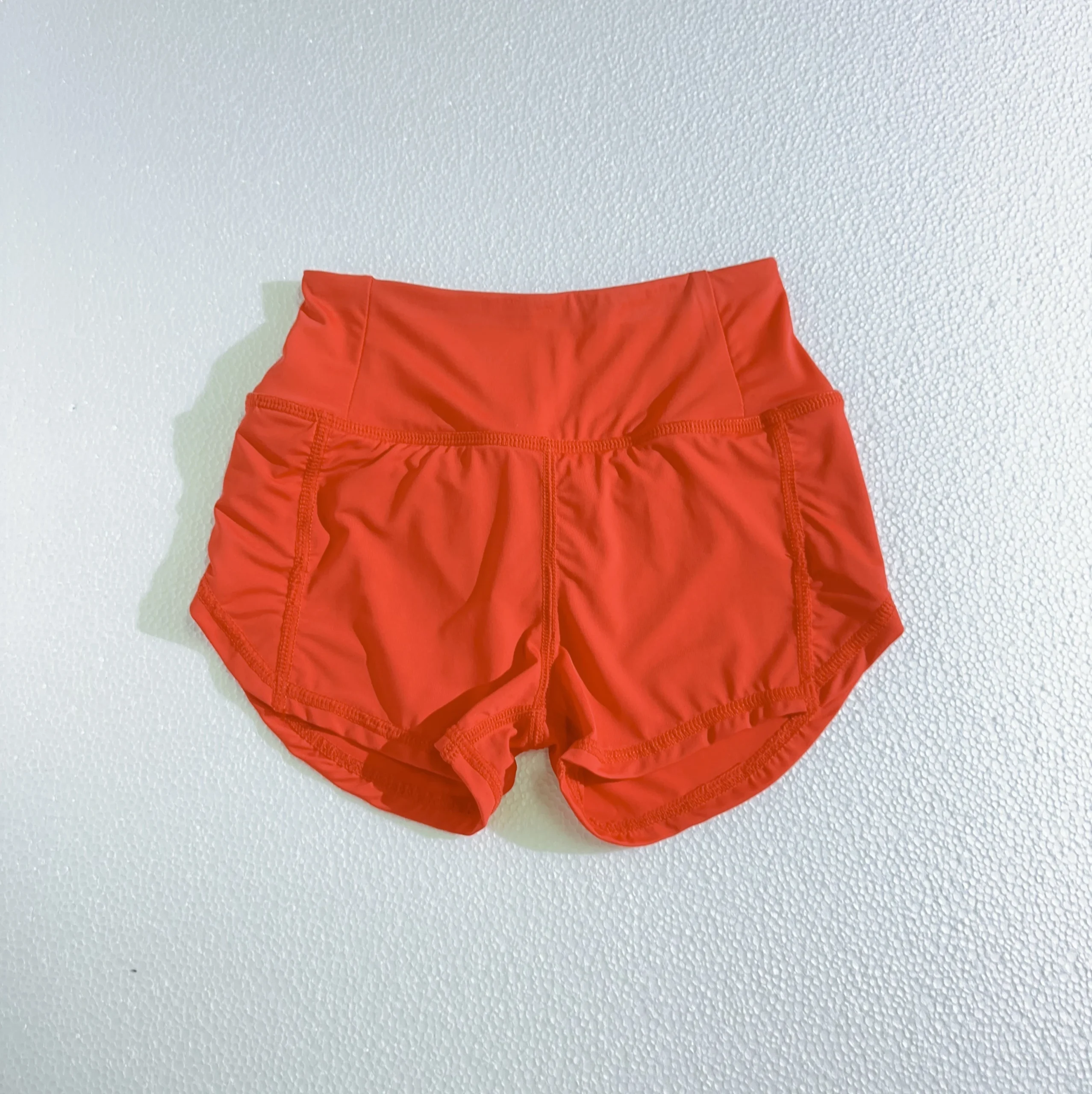 Wholesale innovative yoga wear for kids, designed for comfort, flexibility, and style—perfect for retailers seeking unique activewear collections.