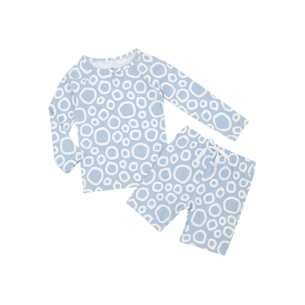 Comfortable and durable soft yoga wear for kids, perfect for B2B wholesalers seeking high-quality activewear for retail or bulk orders.