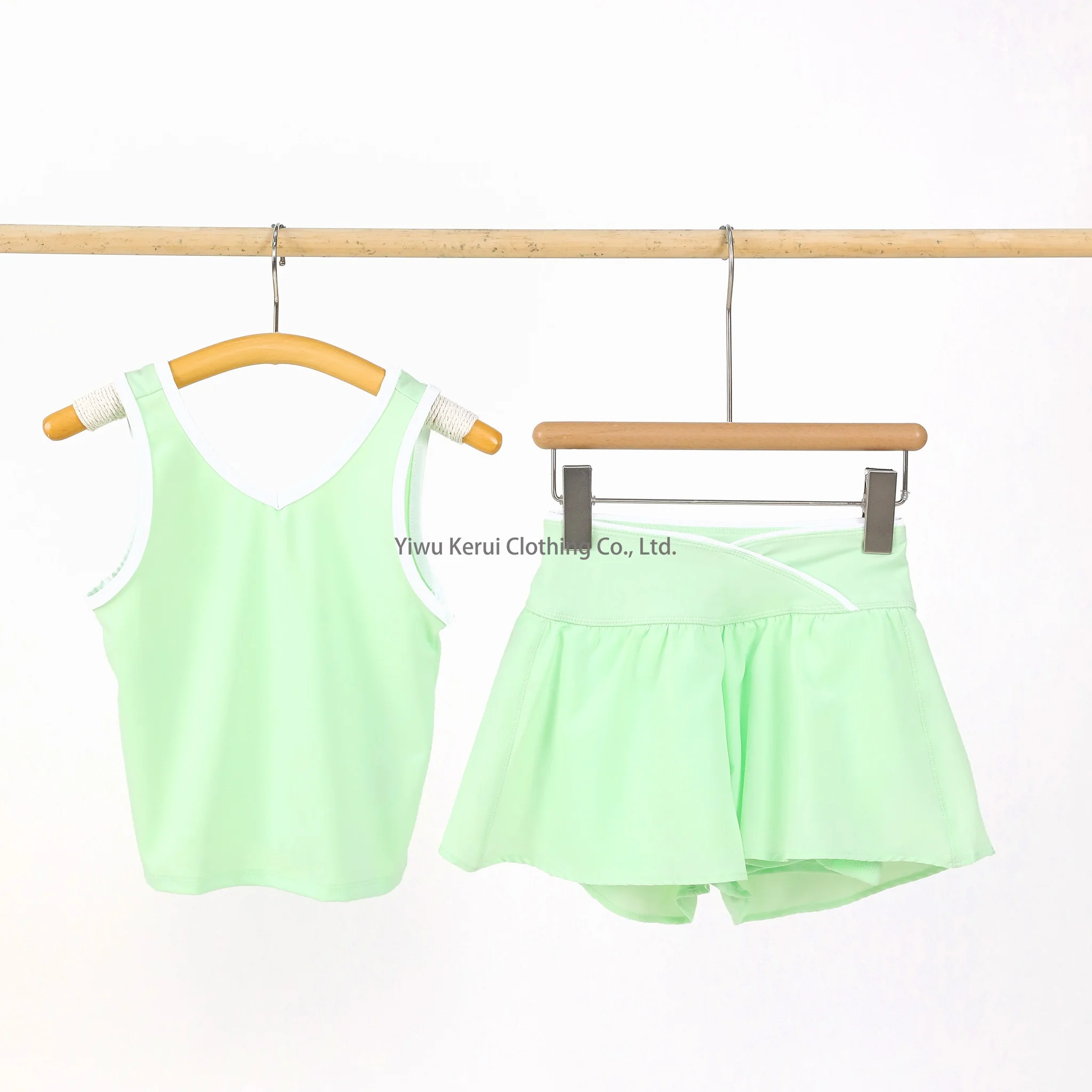 Bulk kids' topas activewear for B2B wholesale: Durable, stylish, and comfortable apparel designed for active lifestyles and growing businesses.