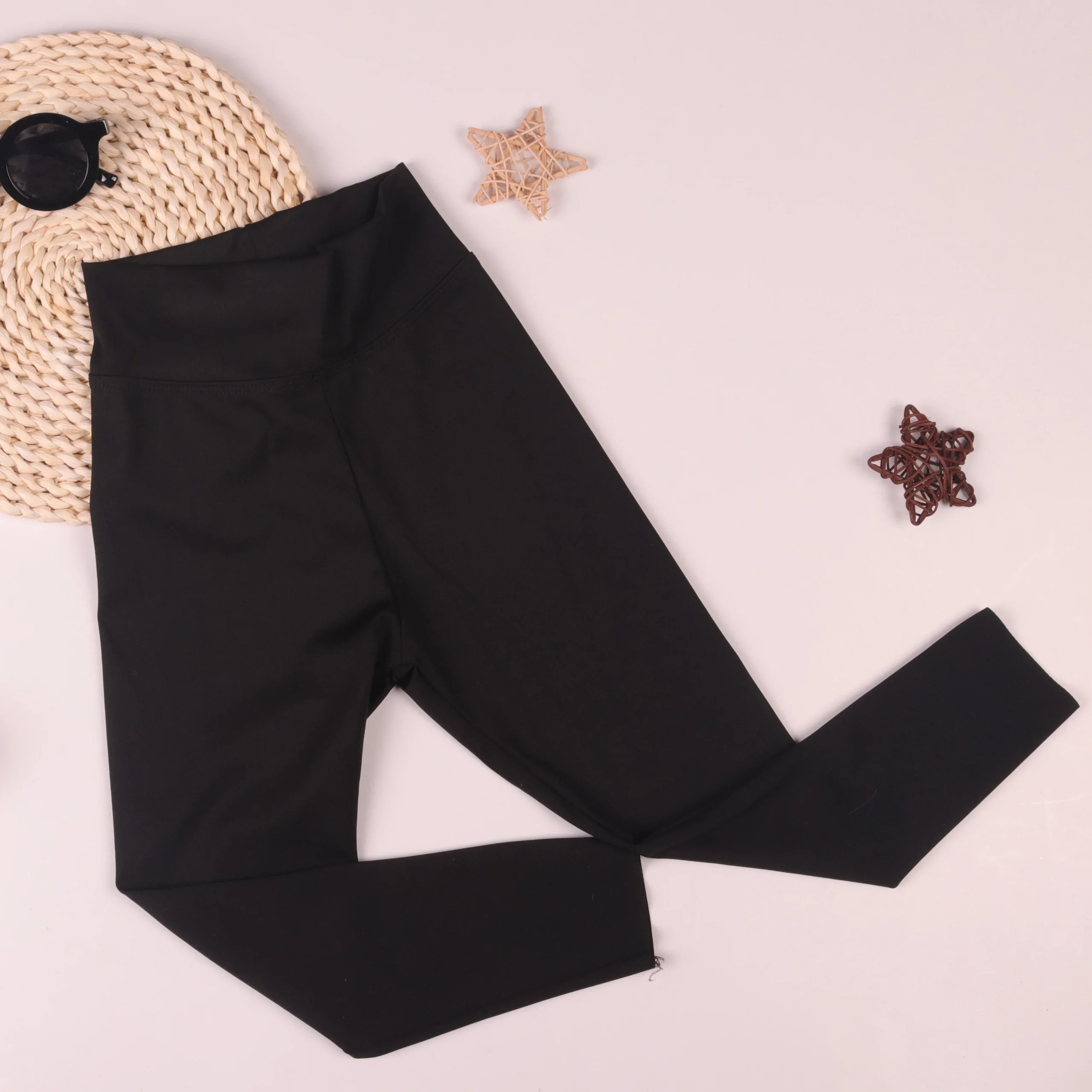 Wholesale kids breathable yoga tops featuring lightweight, moisture-wicking fabrics; ideal for activewear retailers and bulk purchasing needs.