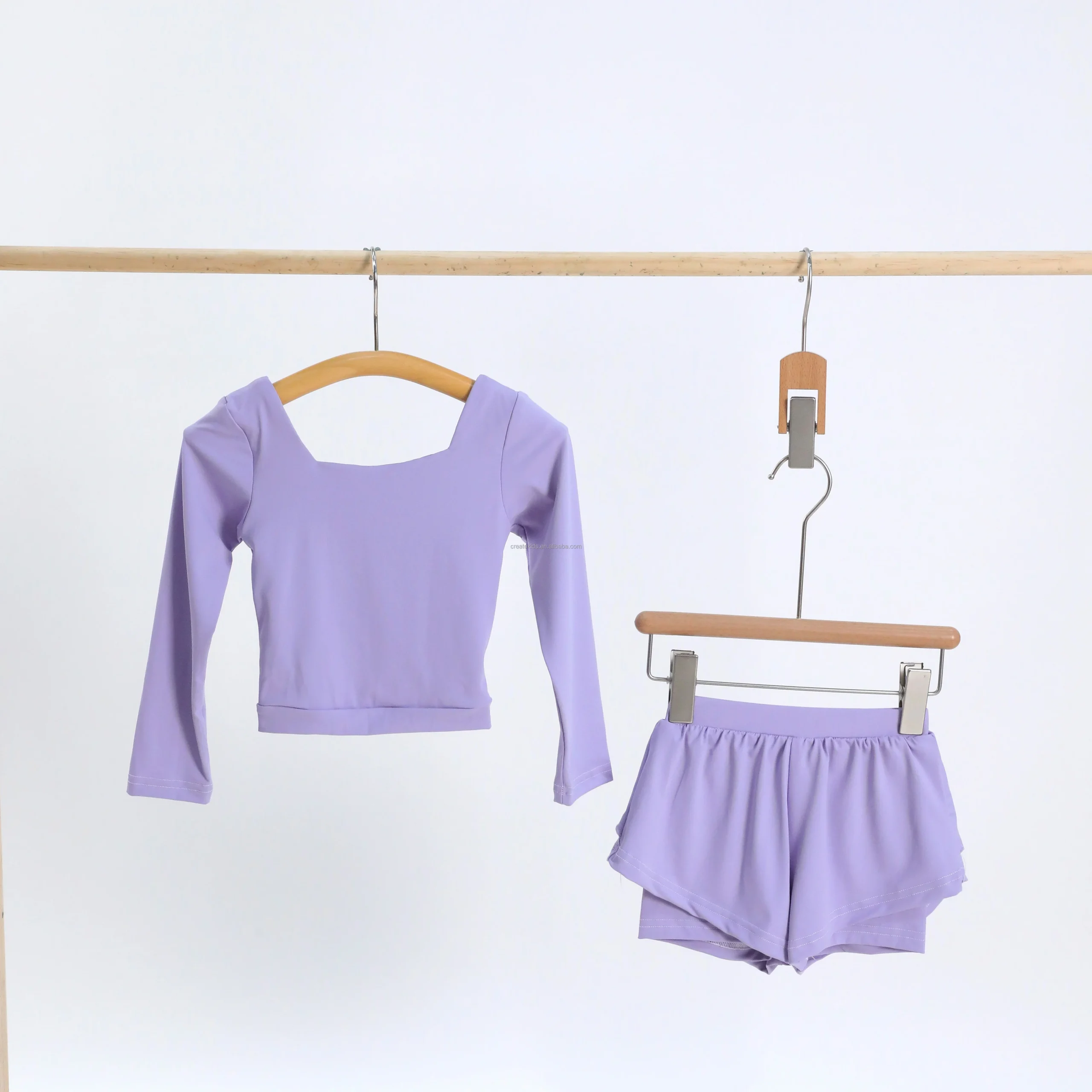 KERUI Factory Price Active Wear Kids Girl's Nylon Sportswear Set Custom Logo Girls Activewear Manufacturer Yoga Wear Clothing - Image 5