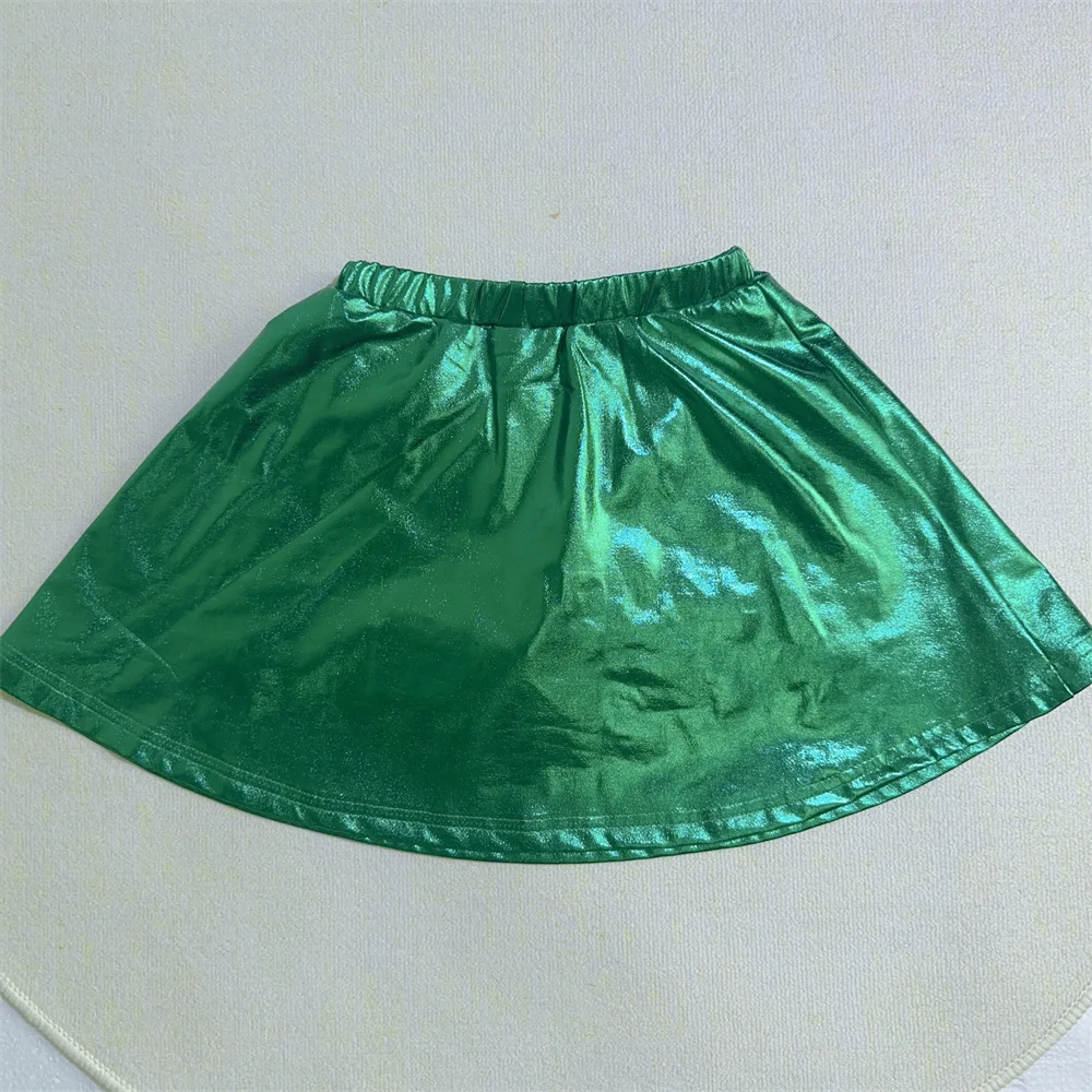 Wholesale kids' yoga wear in vibrant designs, perfect for clubs and studios. Comfortable, durable, and ideal for active little yogis.