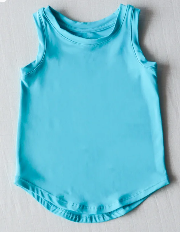 High-quality functional yoga wear for kids, ideal for B2B wholesale buyers seeking durable, comfortable, and stylish activewear for young yogis.