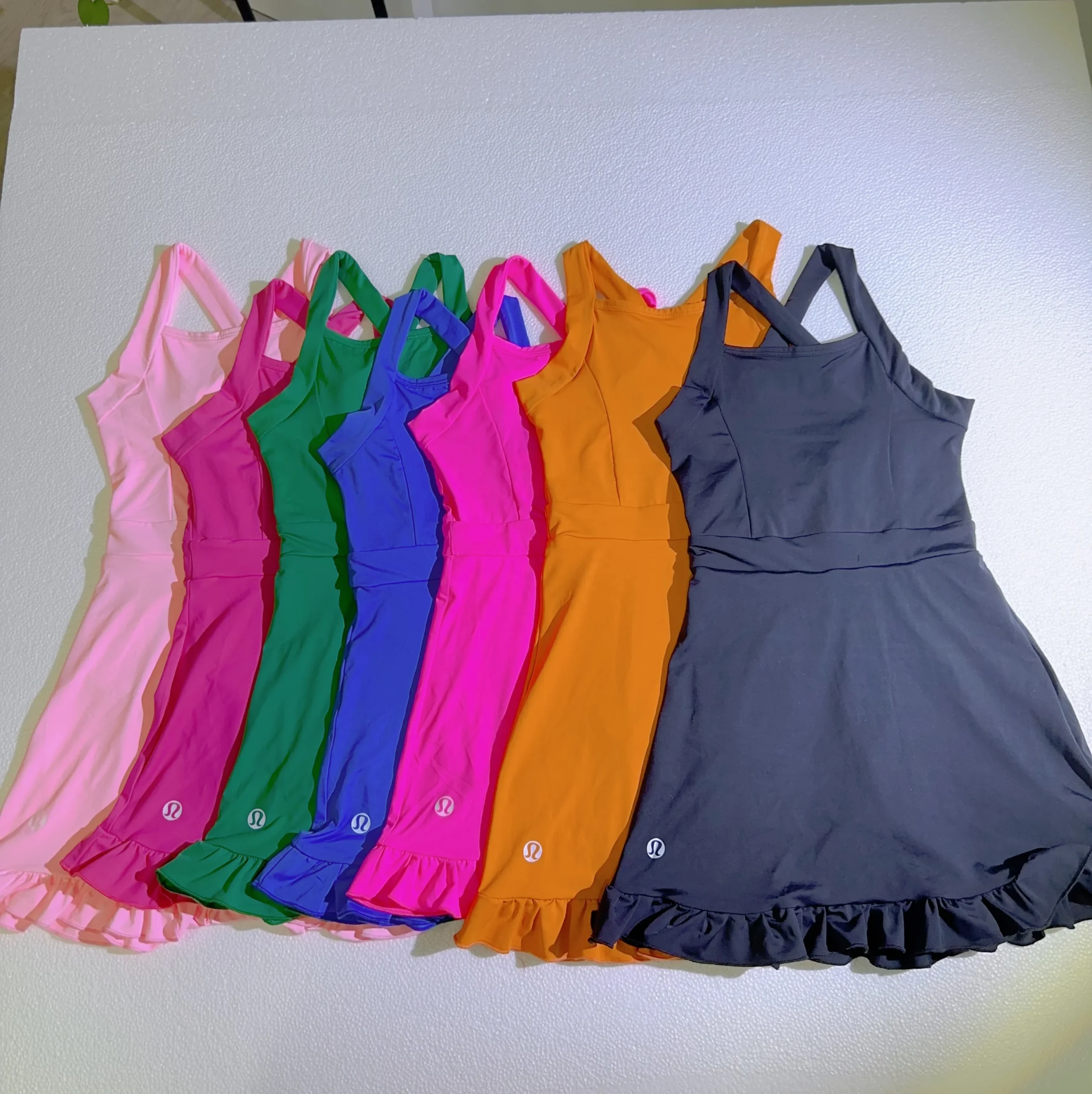 Wholesale sun-safe youth yoga apparel designed for comfort and UV protection, perfect for retailers seeking quality activewear for kids.