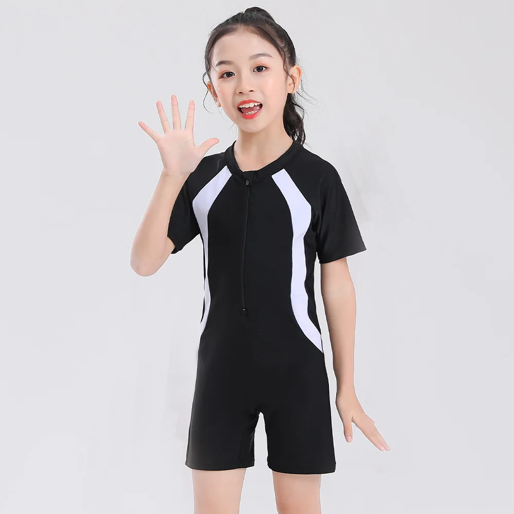 Wholesale girls' sports bras for beginners – comfortable, durable, and perfect for retailers seeking quality activewear for young athletes.