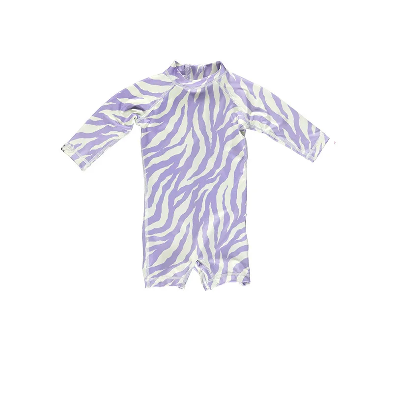 Wholesale girls' jungle-themed activewear: vibrant, durable designs perfect for retailers seeking trendy, high-quality children's sports apparel.